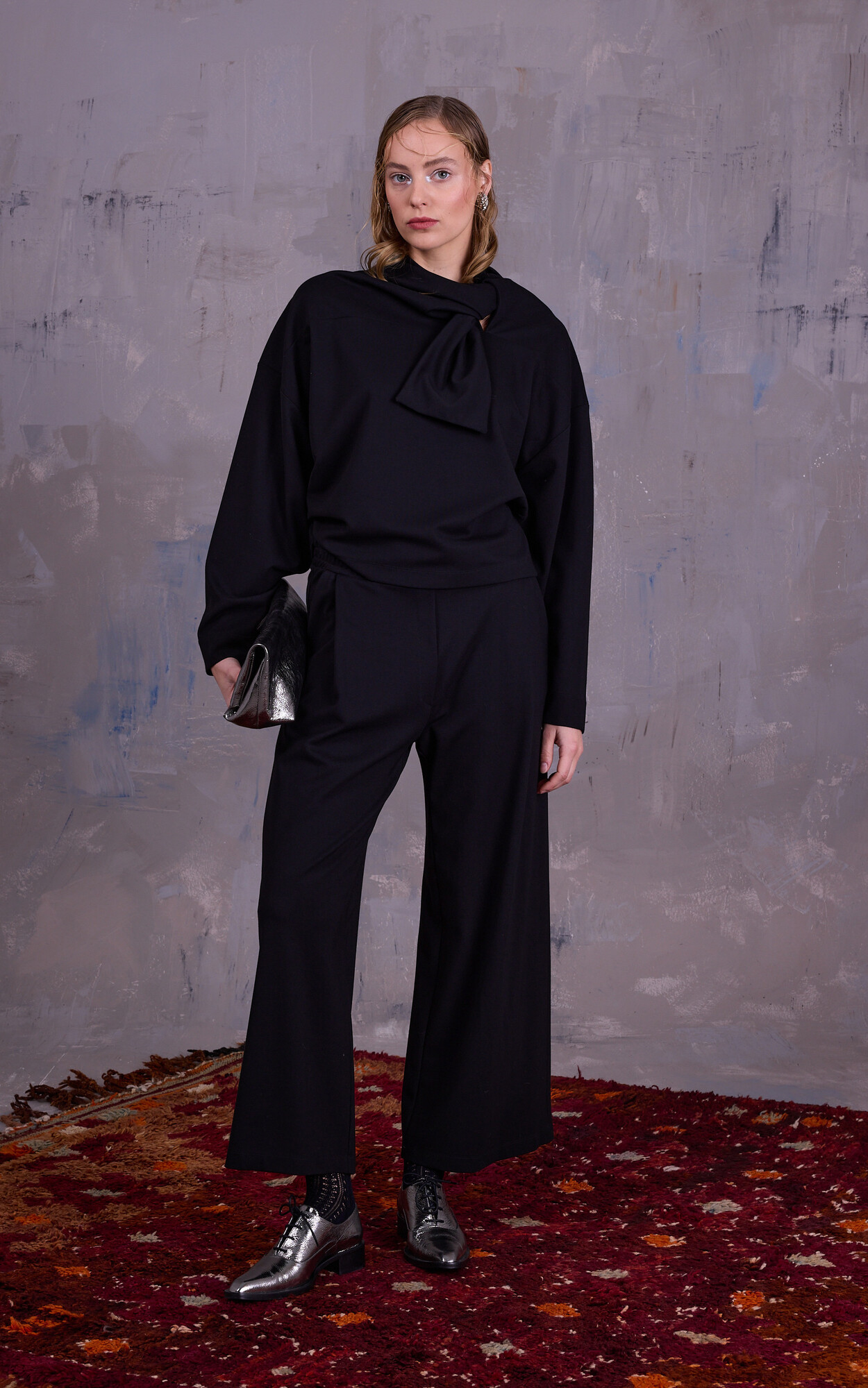 zoom in on Zwart Blouse image Zwart Blouse image