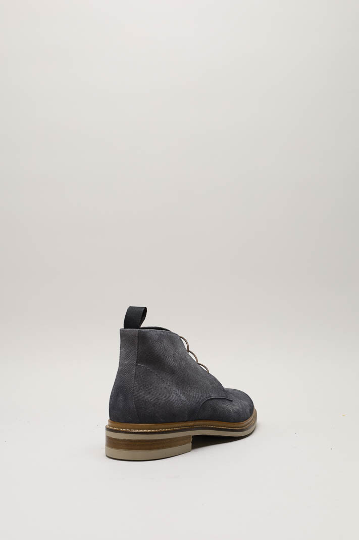 zoom in on Grijs Veterschoen hoog image Grijs Veterschoen hoog image