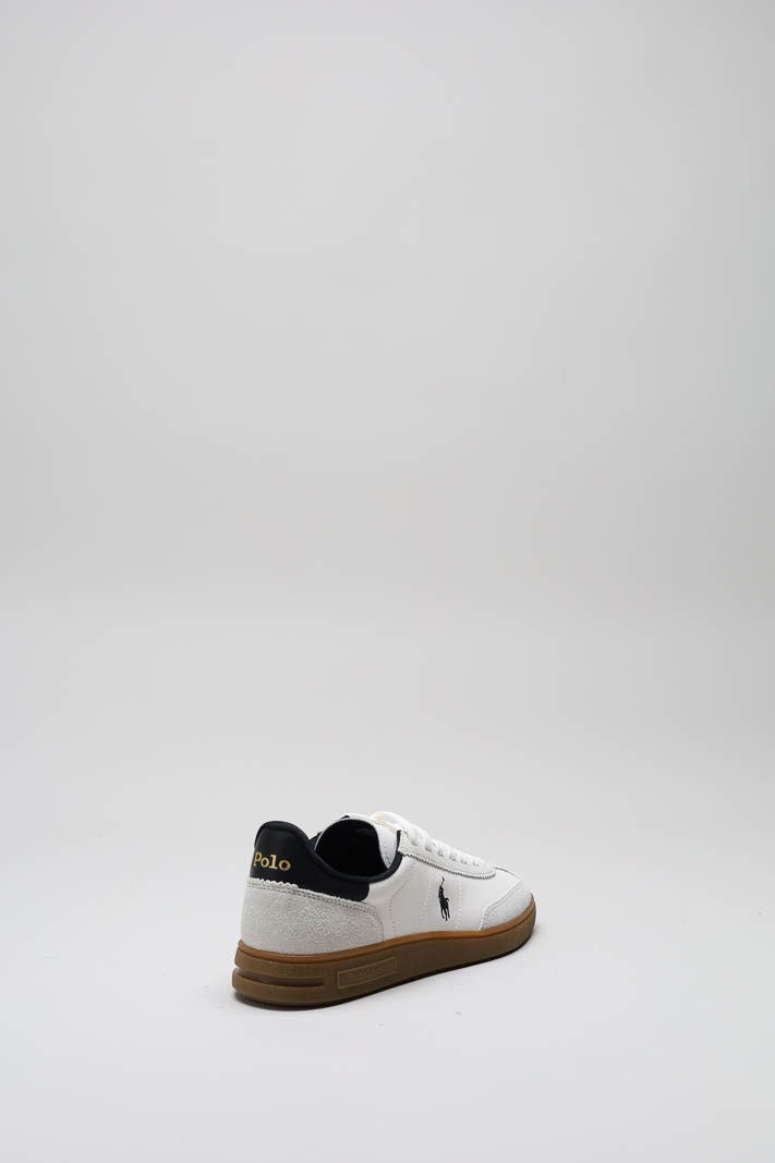 zoom in on Wit Sneaker image Wit Sneaker image