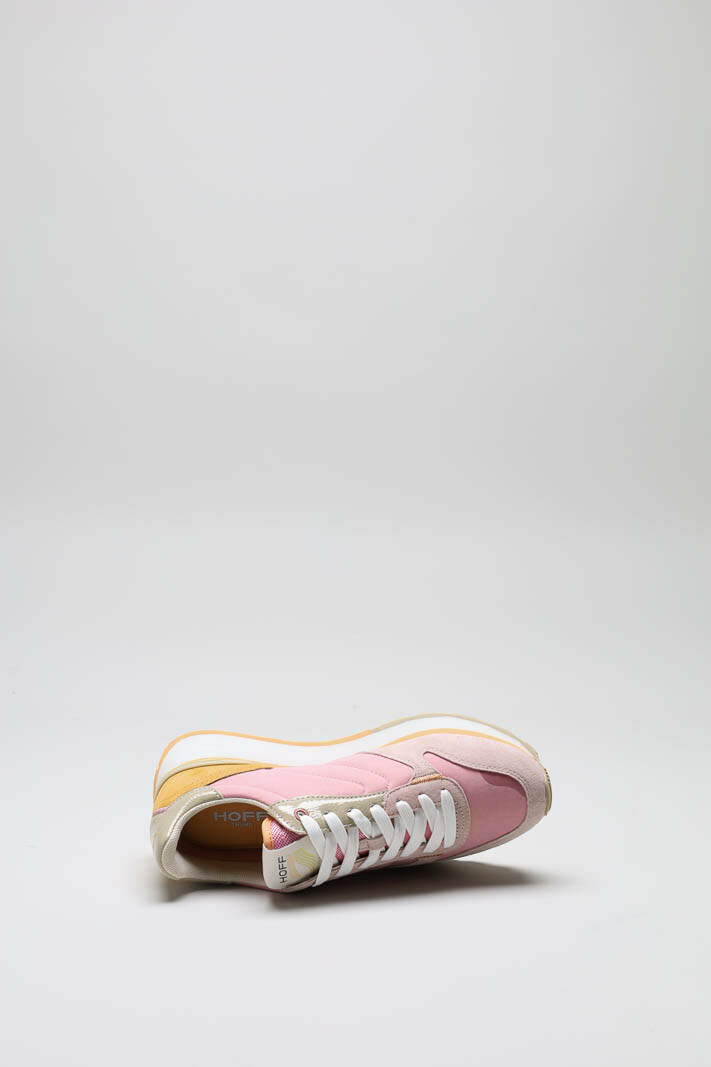zoom in on Roze Sneaker image Roze Sneaker image
