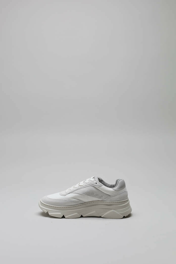zoom in on Wit Sneaker image Wit Sneaker image