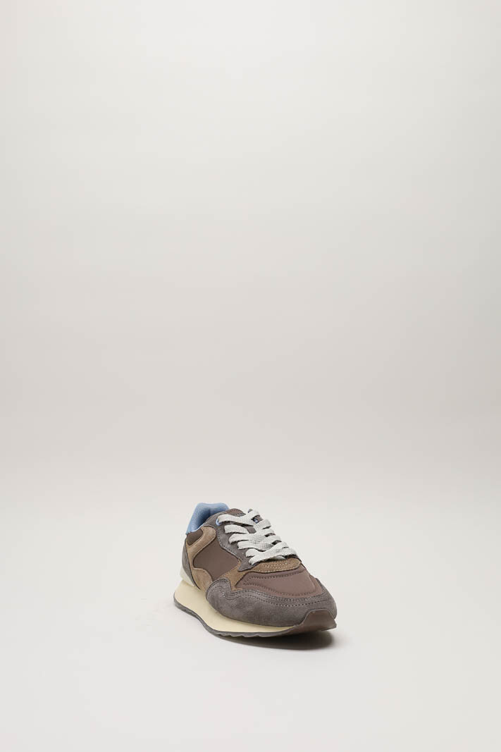 Bruin Sneaker