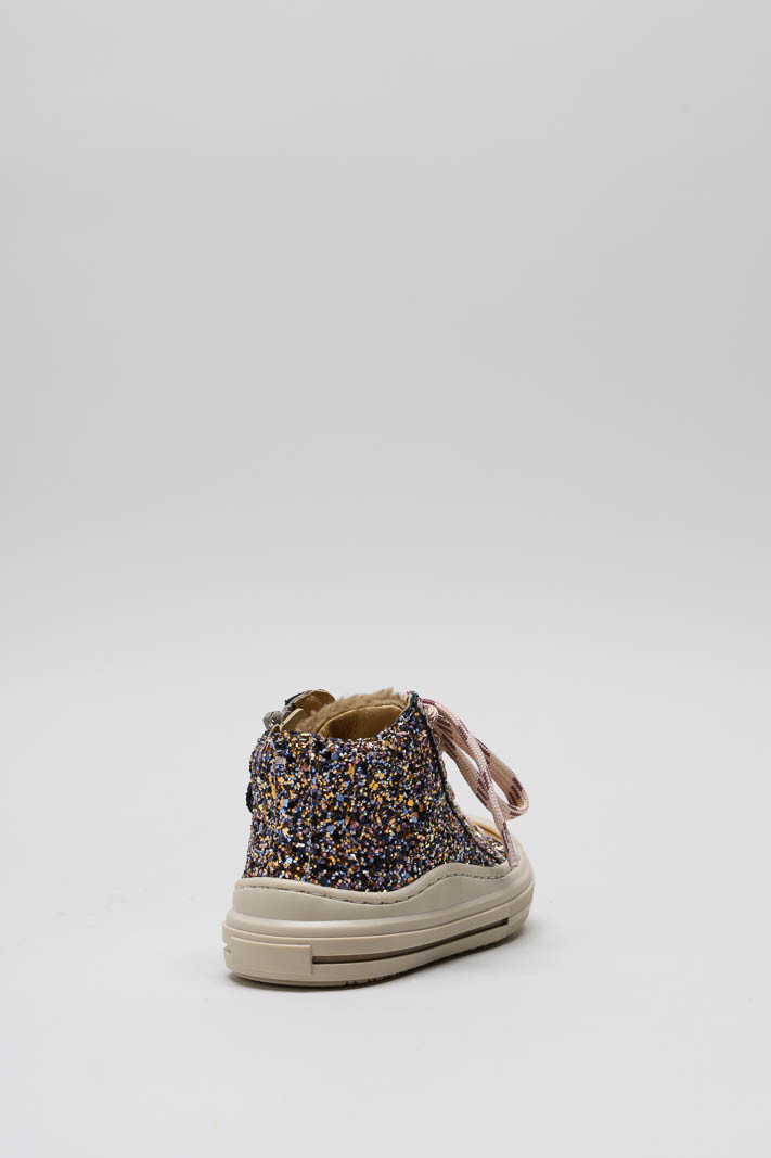 zoom in on Paars Sneaker image Paars Sneaker image