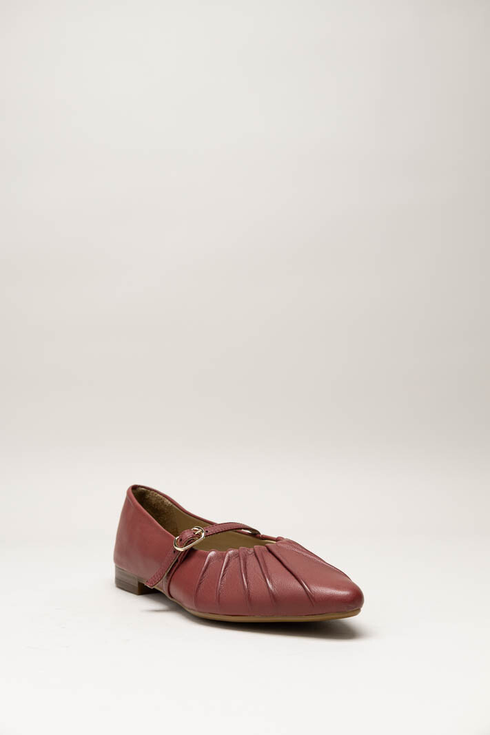 Bordeaux Ballerina