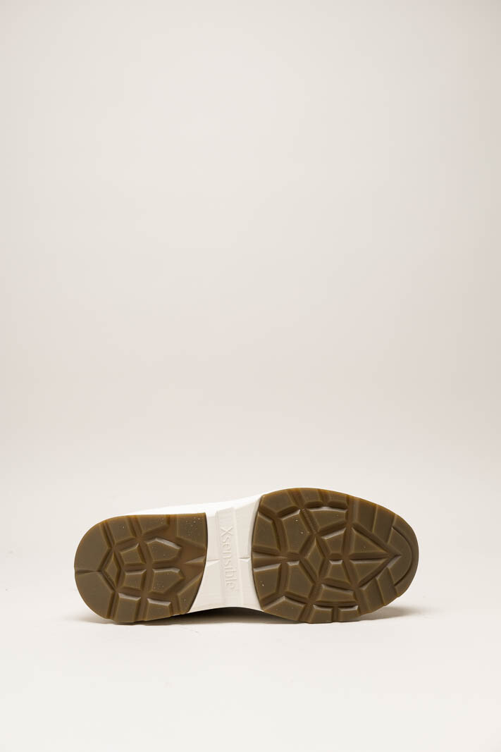 Camel Sneaker image