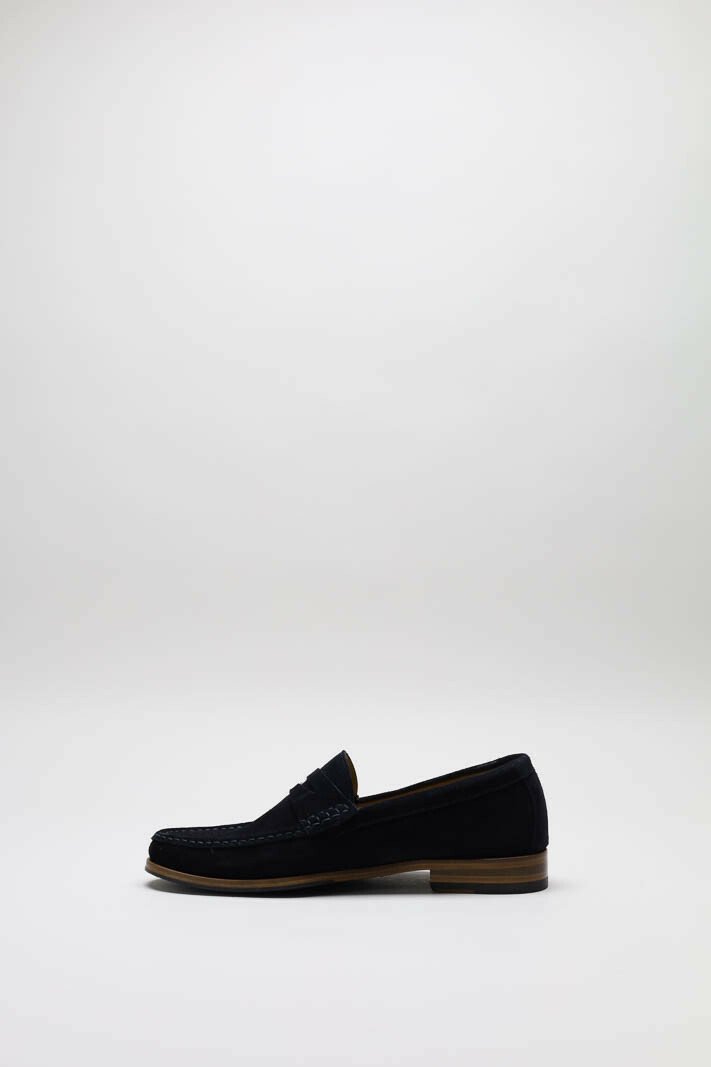 zoom in on Donkerblauw Mocassin image Donkerblauw Mocassin image