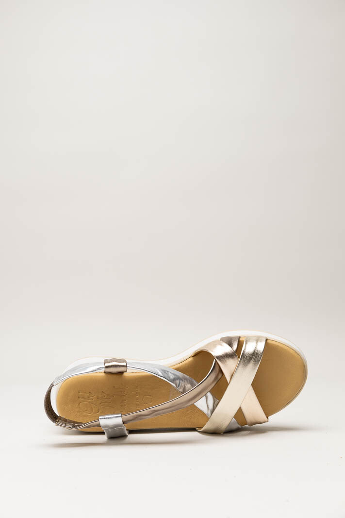 Goud Sandaal sleehak image