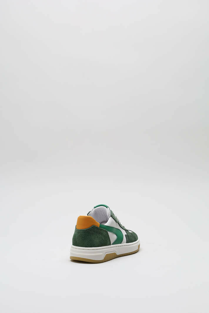 zoom in on Groen Sneaker image Groen Sneaker image