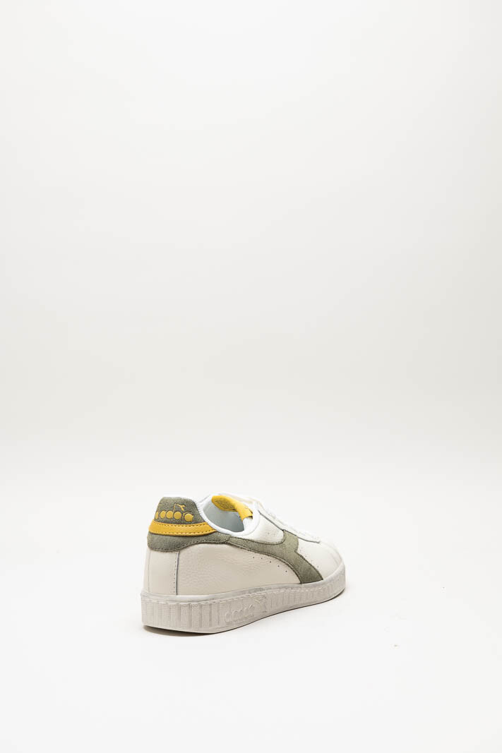 zoom in on Gebroken wit Sneaker image Gebroken wit Sneaker image