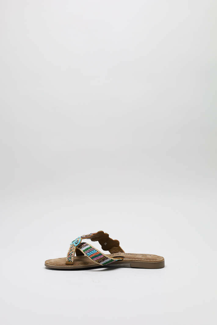 zoom in on Multi Slipper image Multi Slipper image