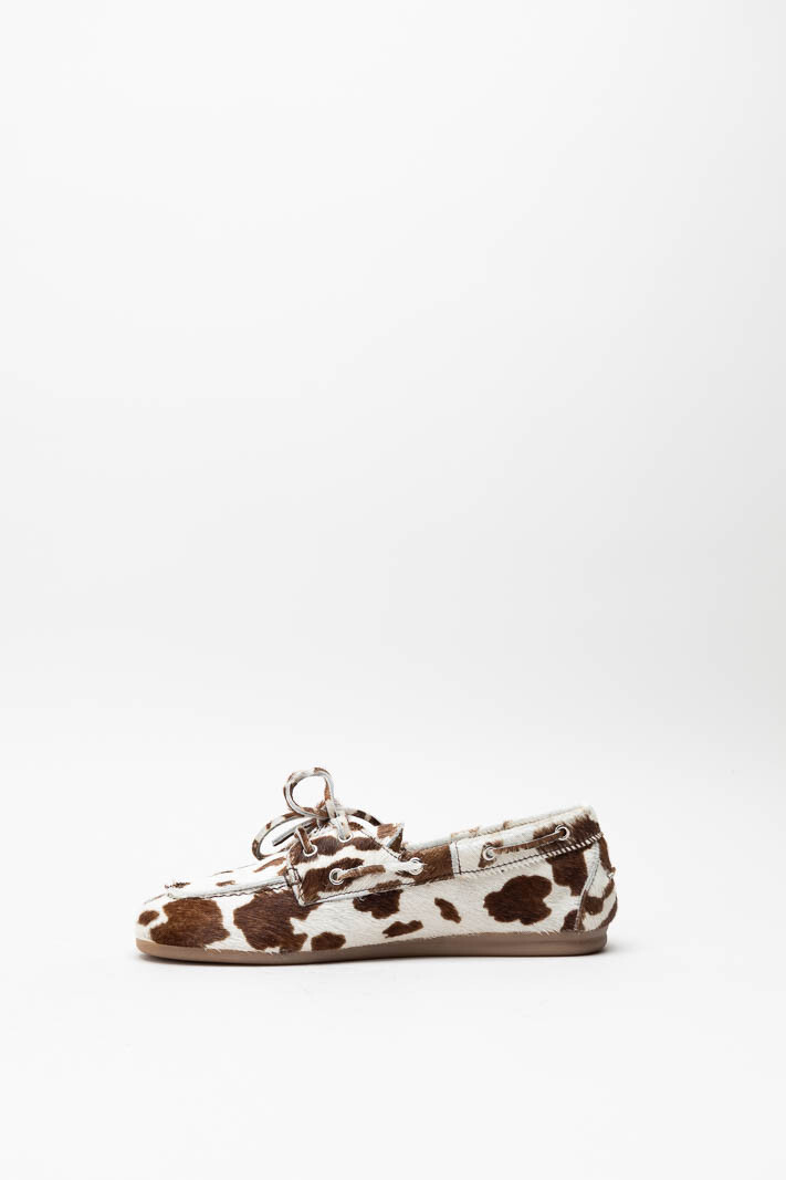 zoom in on Beige Bootschoen image Beige Bootschoen image