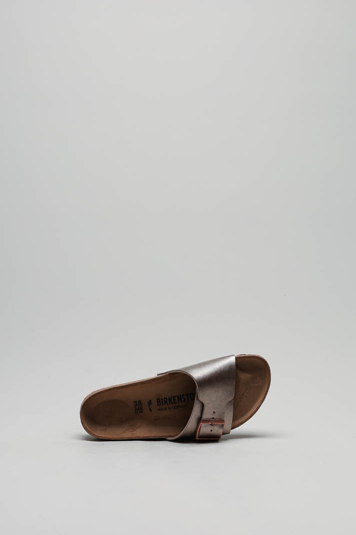 zoom in on Brons Slipper image Brons Slipper image