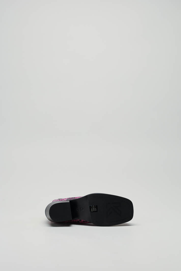 zoom in on Fuchsia Enkellaars plat image Fuchsia Enkellaars plat image
