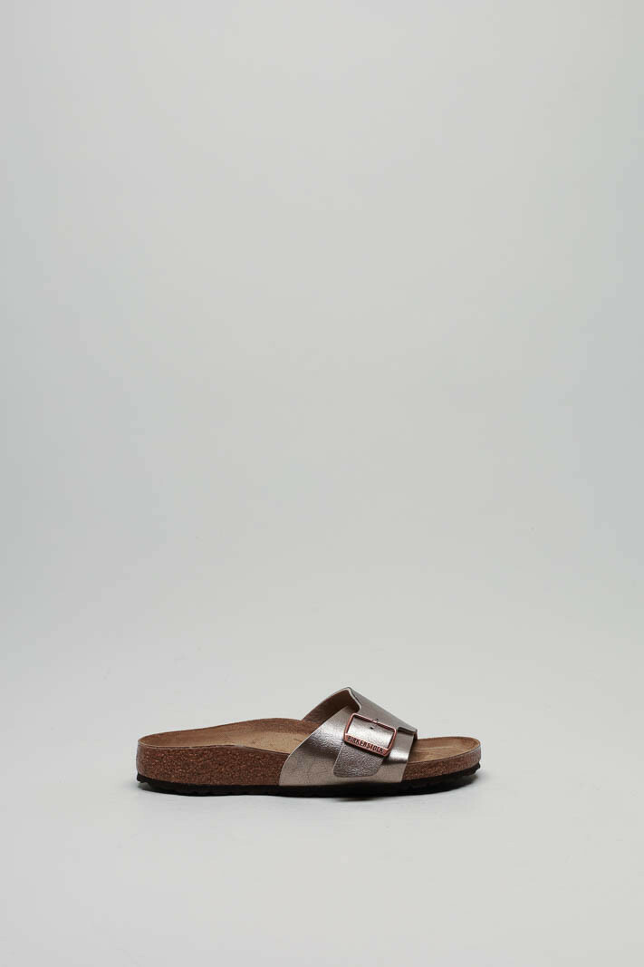 zoom in on Brons Slipper image Brons Slipper image