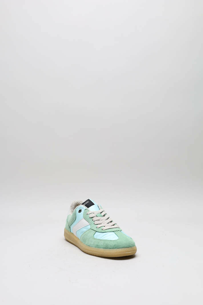 zoom in on Watergroen Sneaker image Watergroen Sneaker image