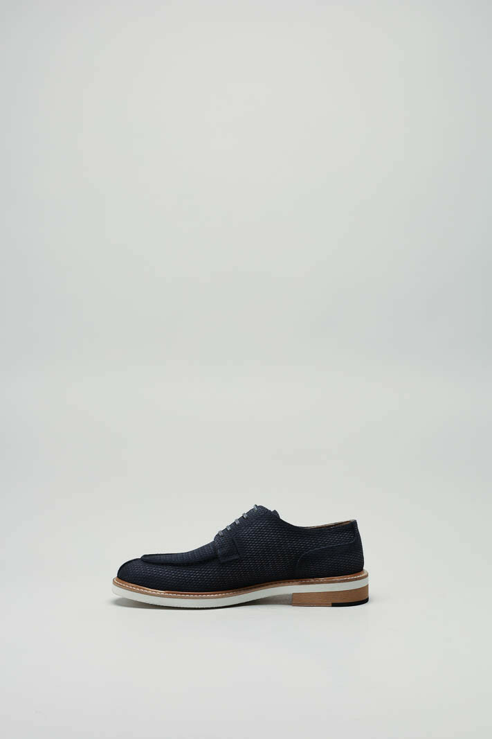 zoom in on Blauw Veterschoen image Blauw Veterschoen image