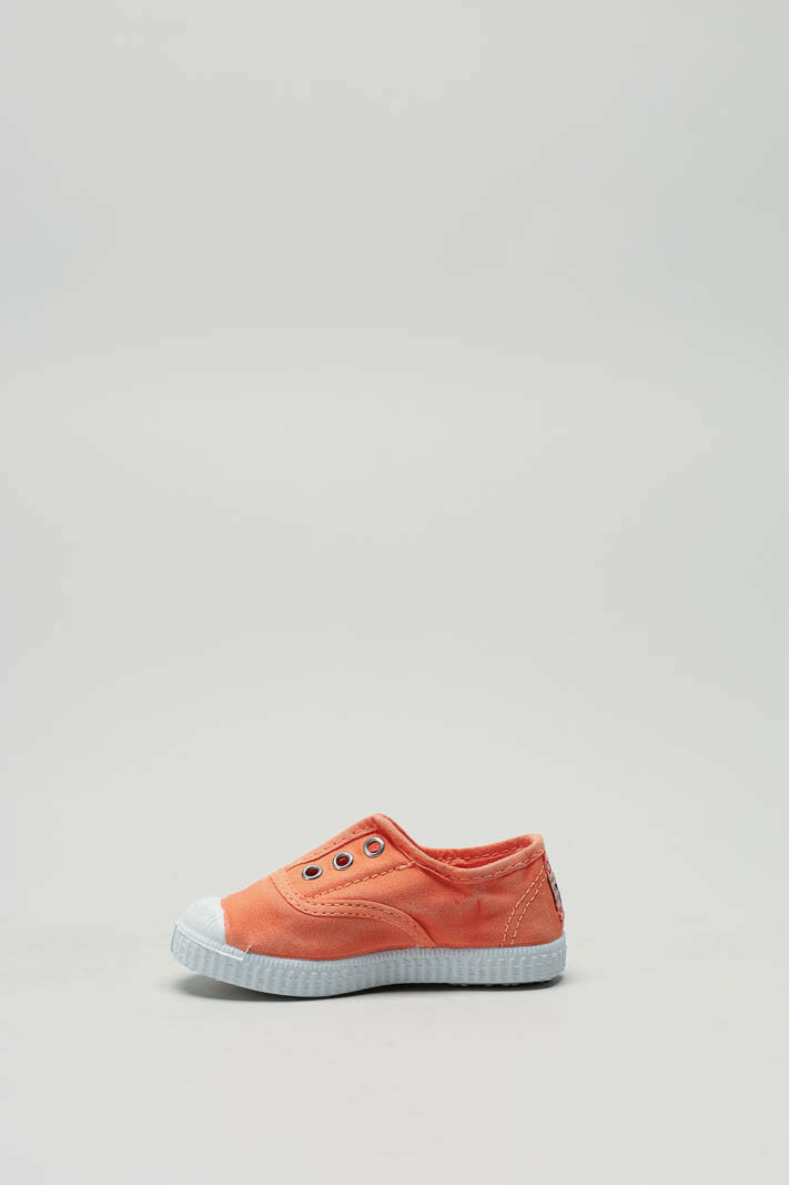 zoom in on Oranje Speelschoen image Oranje Speelschoen image