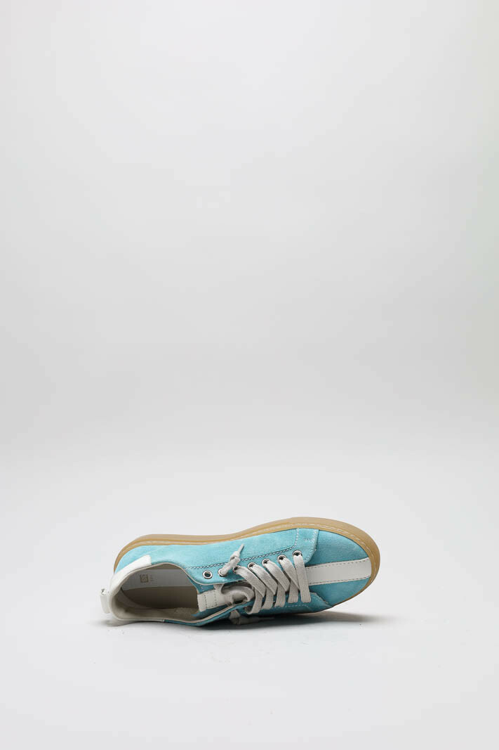 zoom in on Blauw Sneaker image Blauw Sneaker image