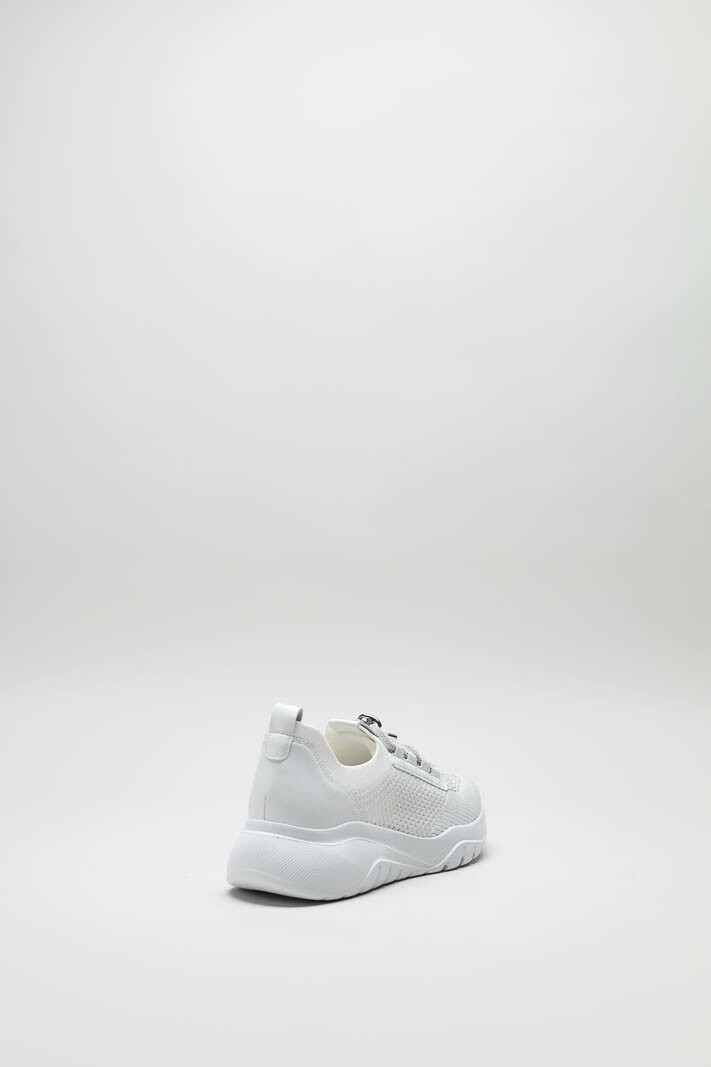 zoom in on Wit Sneaker image Wit Sneaker image