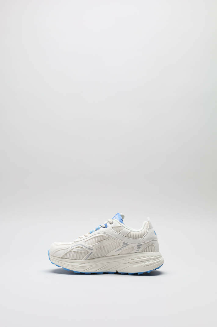 zoom in on Blauw Sneaker image Blauw Sneaker image