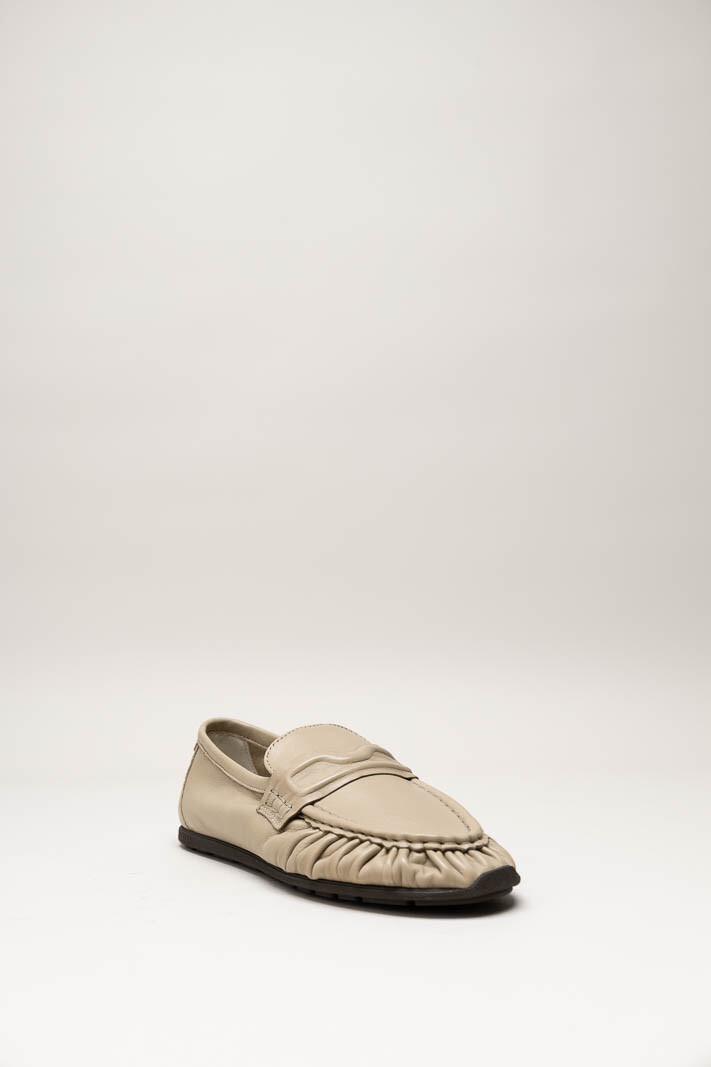 Beige Mocassin image