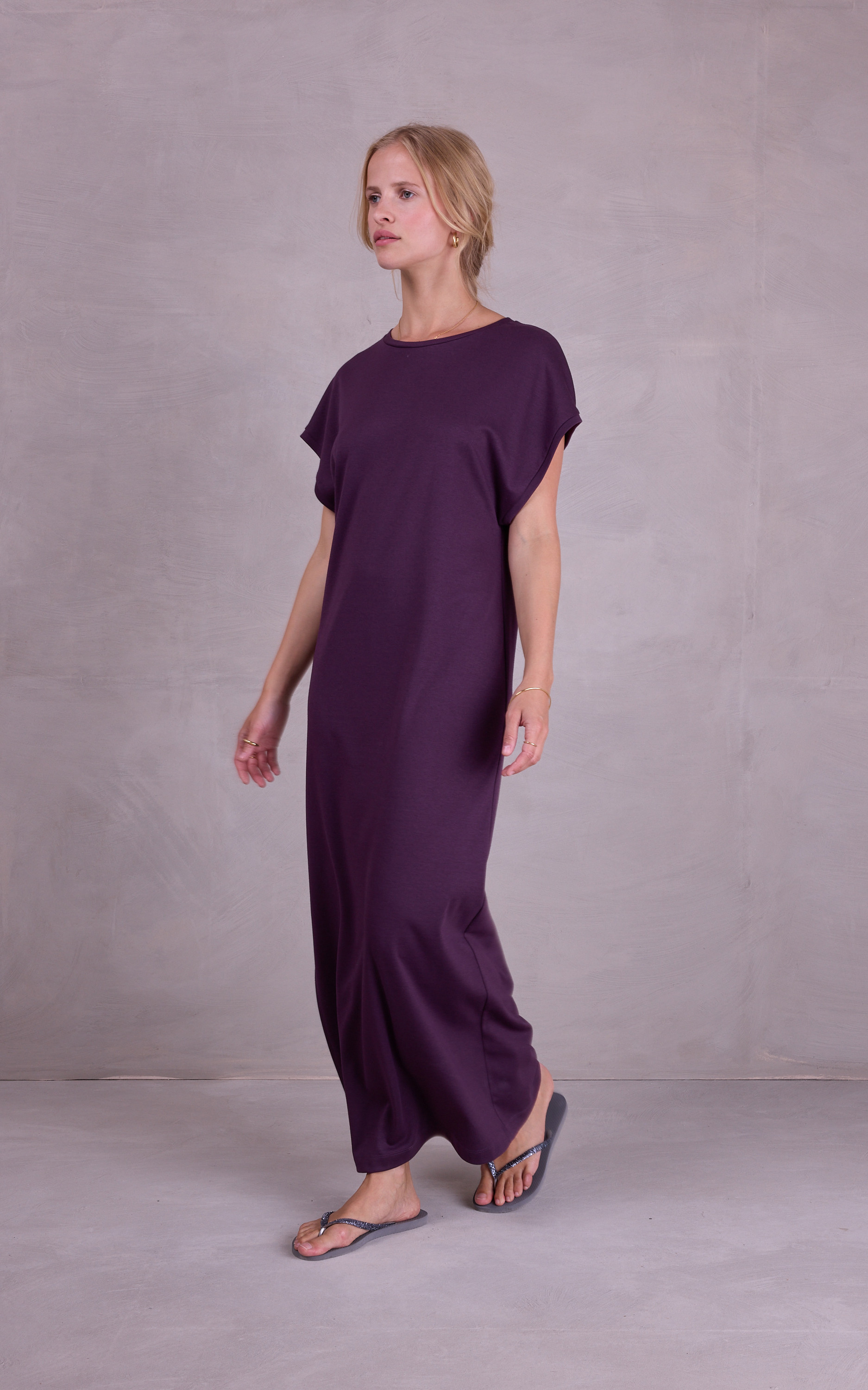 zoom in on Aubergine Jurk image Aubergine Jurk image