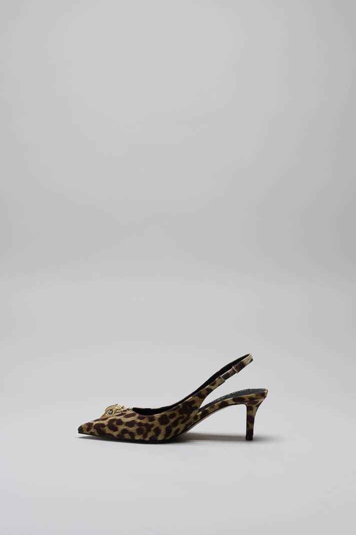 zoom in on Beige Pump image Beige Pump image