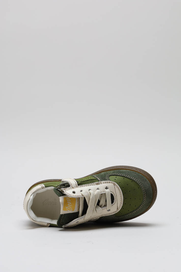 zoom in on Groen Sneaker image Groen Sneaker image
