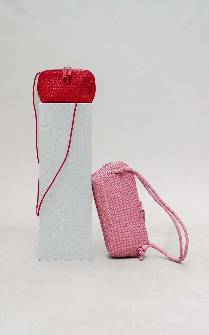 Rood Cross body image