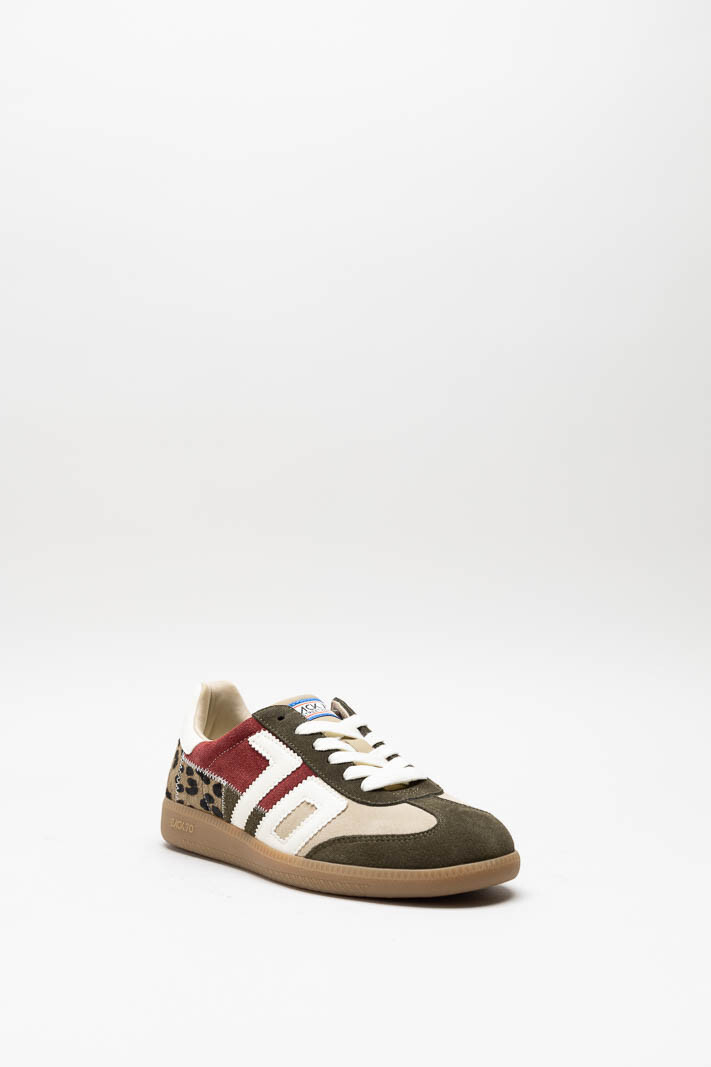 Beige Sneaker