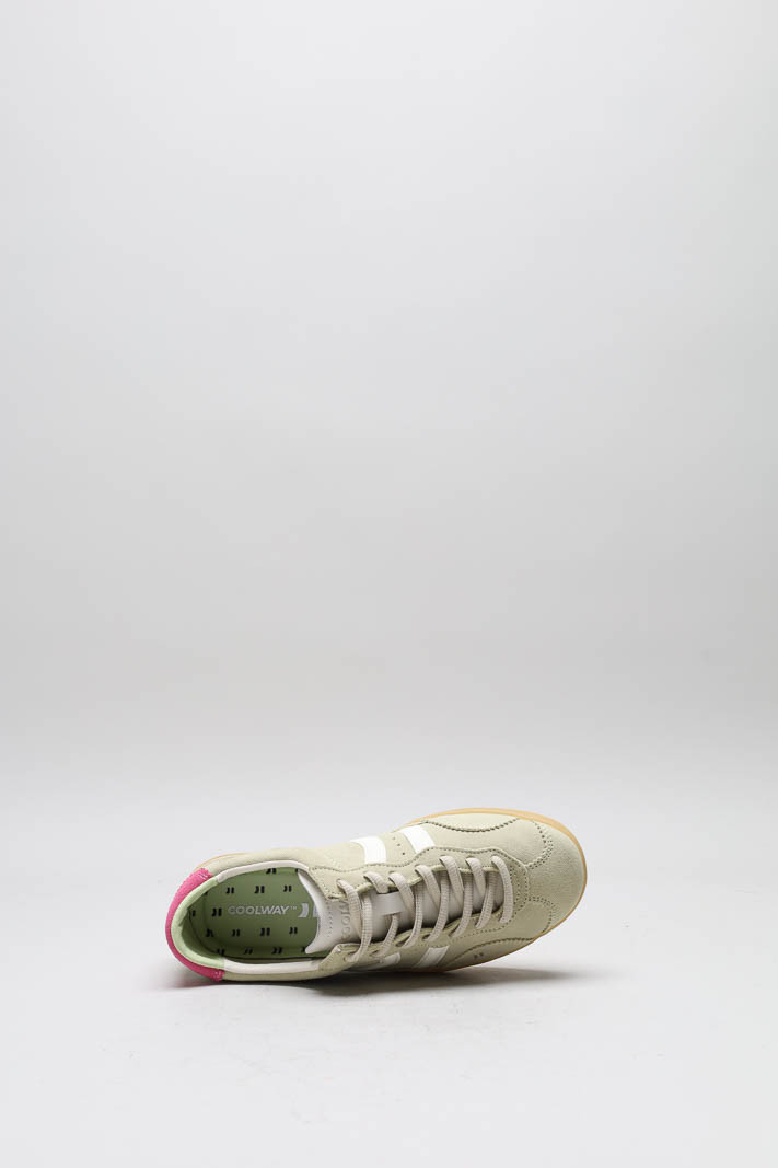 zoom in on Lichtgroen Sneaker image Lichtgroen Sneaker image