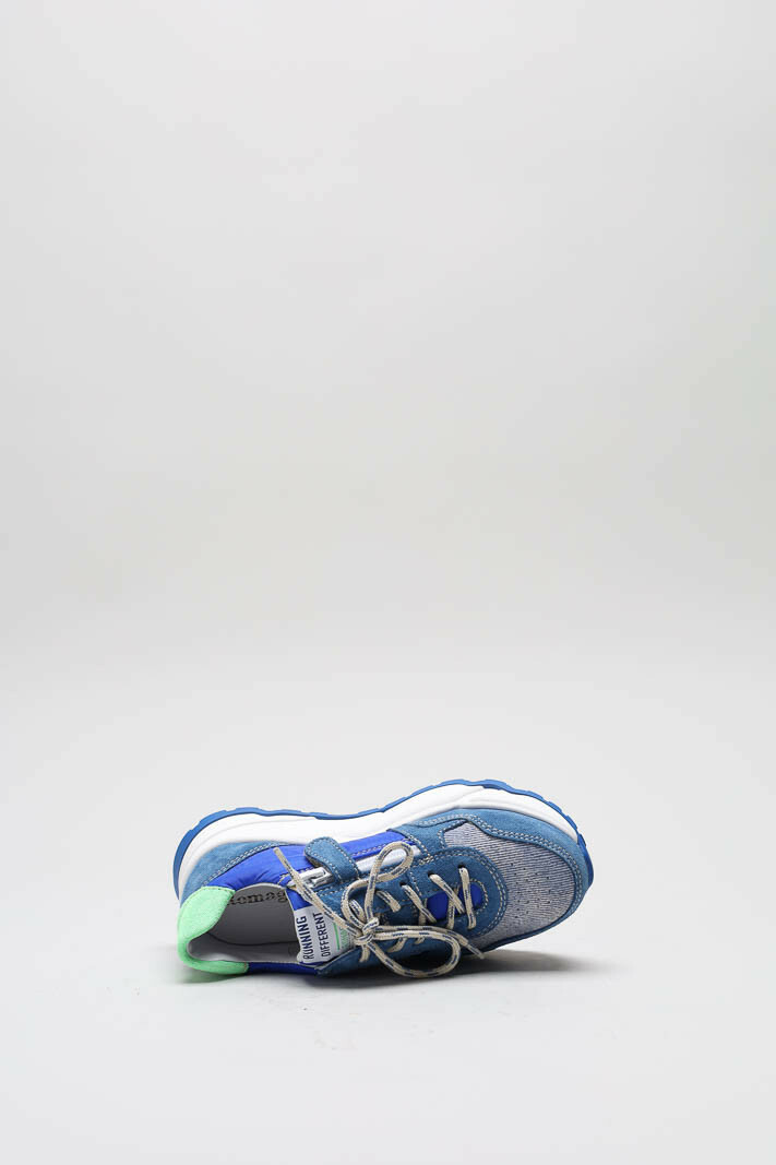 zoom in on Blauw Sneaker image Blauw Sneaker image