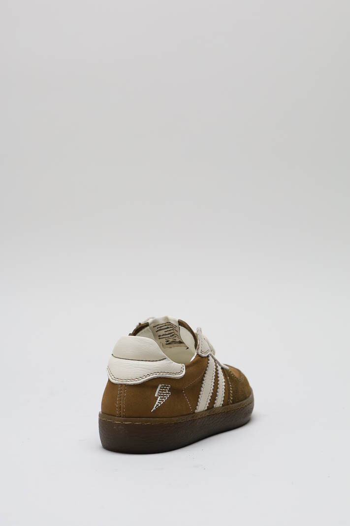 zoom in on Bruin Sneaker image Bruin Sneaker image