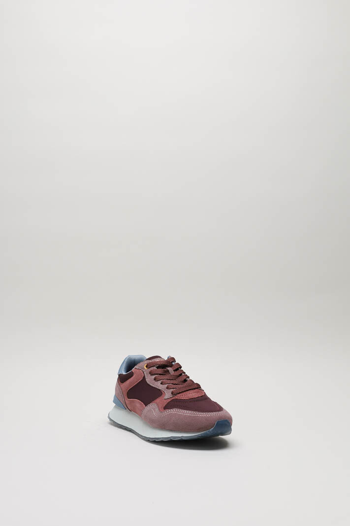 zoom in on Oudroze Sneaker image Oudroze Sneaker image