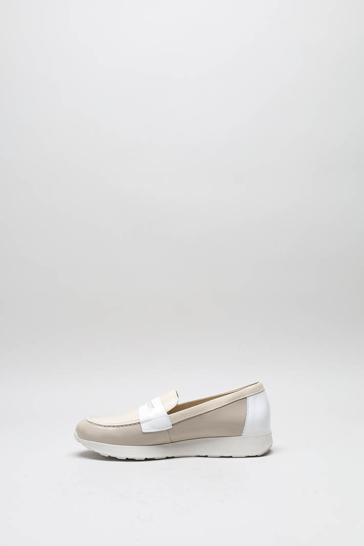 zoom in on Beige Mocassin image Beige Mocassin image