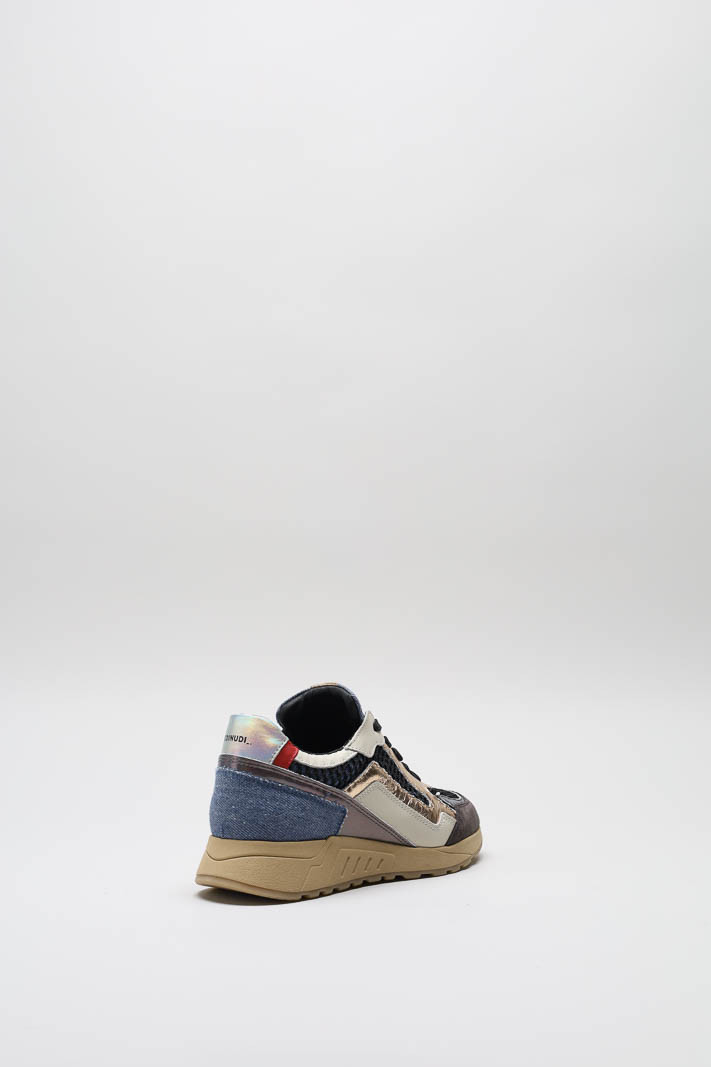zoom in on Blauw Sneaker image Blauw Sneaker image