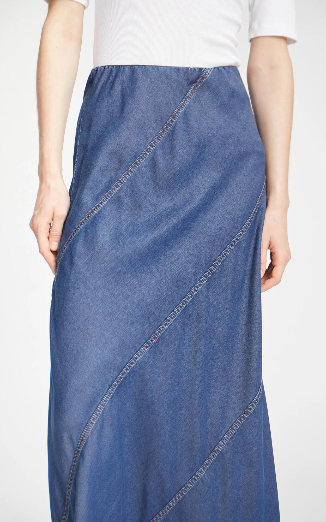 zoom in on Blauw Rok image Blauw Rok image