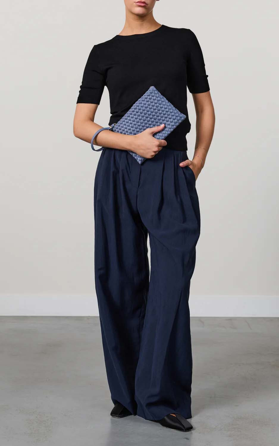 Lichtblauw Clutch image