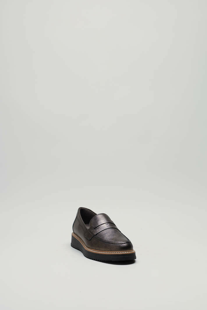 zoom in on Brons Mocassin image Brons Mocassin image