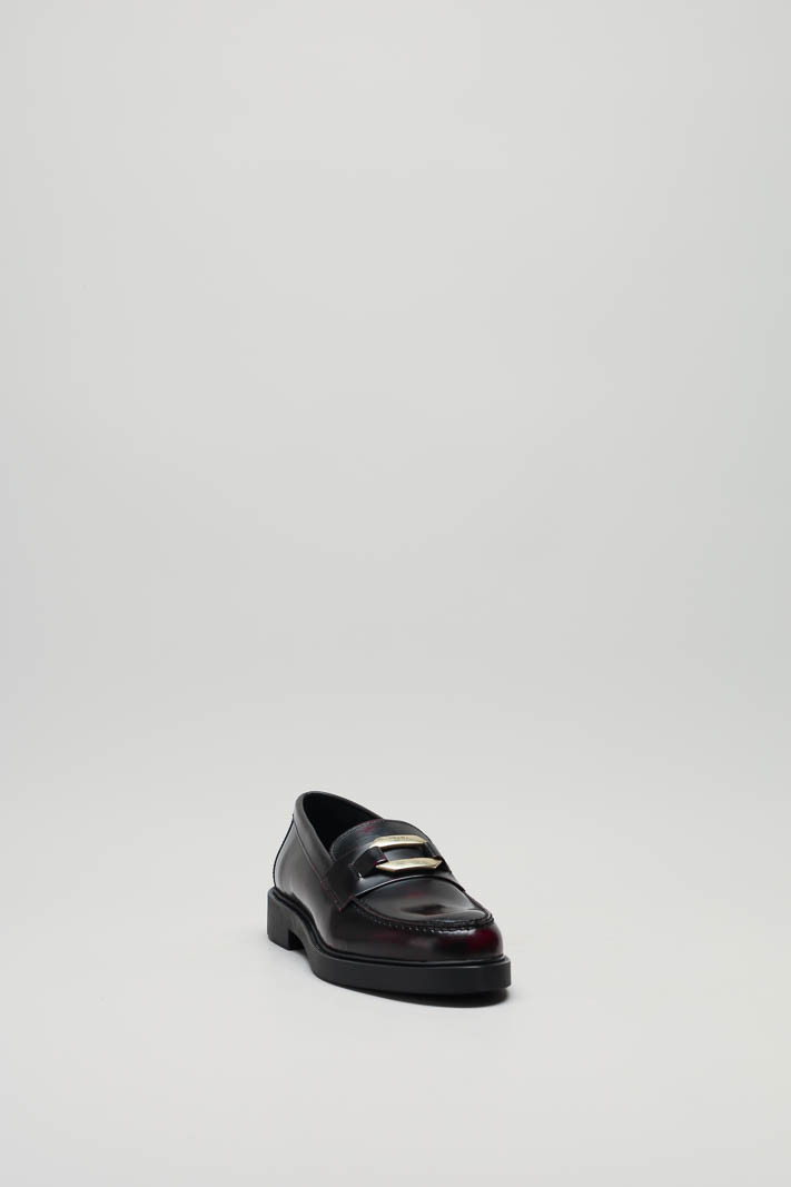 zoom in on Bordeaux Mocassin image Bordeaux Mocassin image
