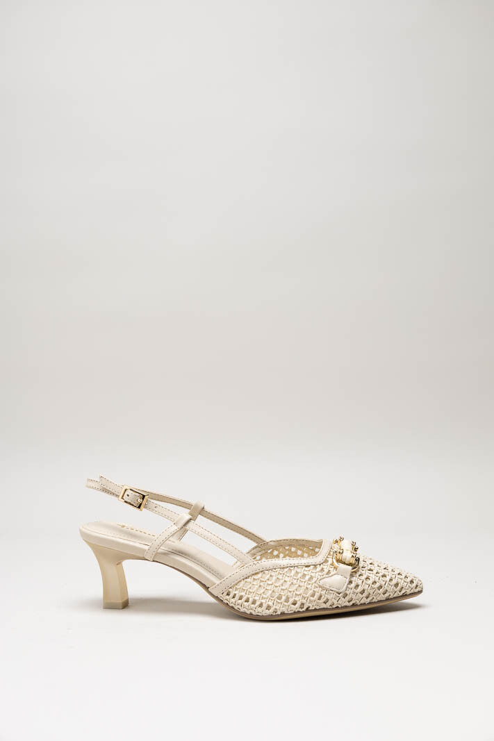 Lichtbeige Pump