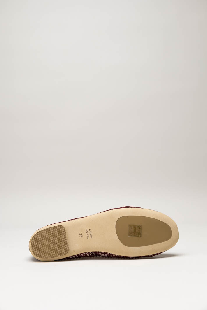 Bordeaux Ballerina image