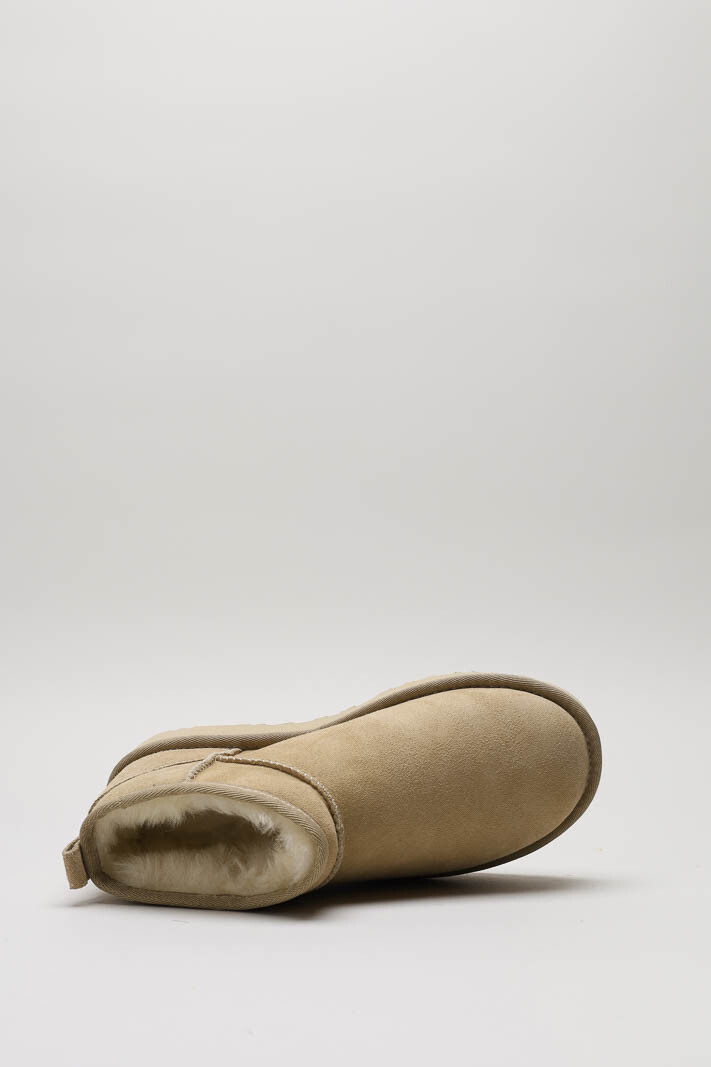 zoom in on Beige Enkellaars plat image Beige Enkellaars plat image