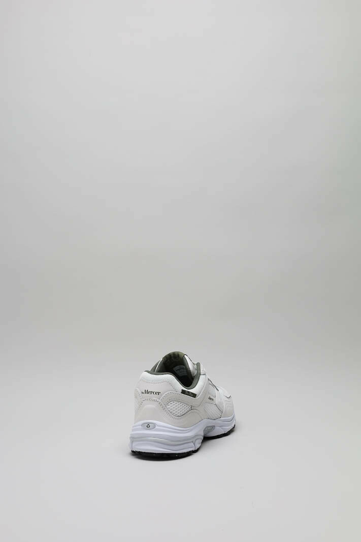 zoom in on Wit Sneaker image Wit Sneaker image