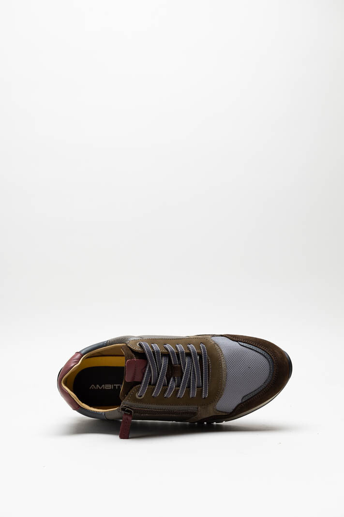 zoom in on Bruin Sneaker image Bruin Sneaker image