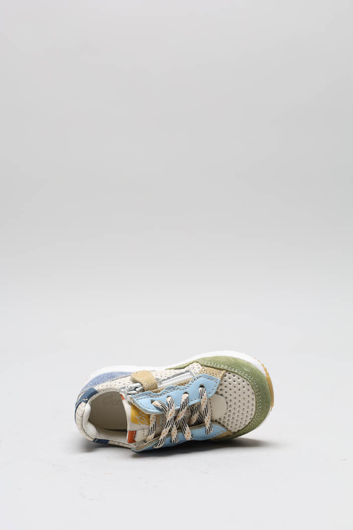 zoom in on Blauw Sneaker image Blauw Sneaker image
