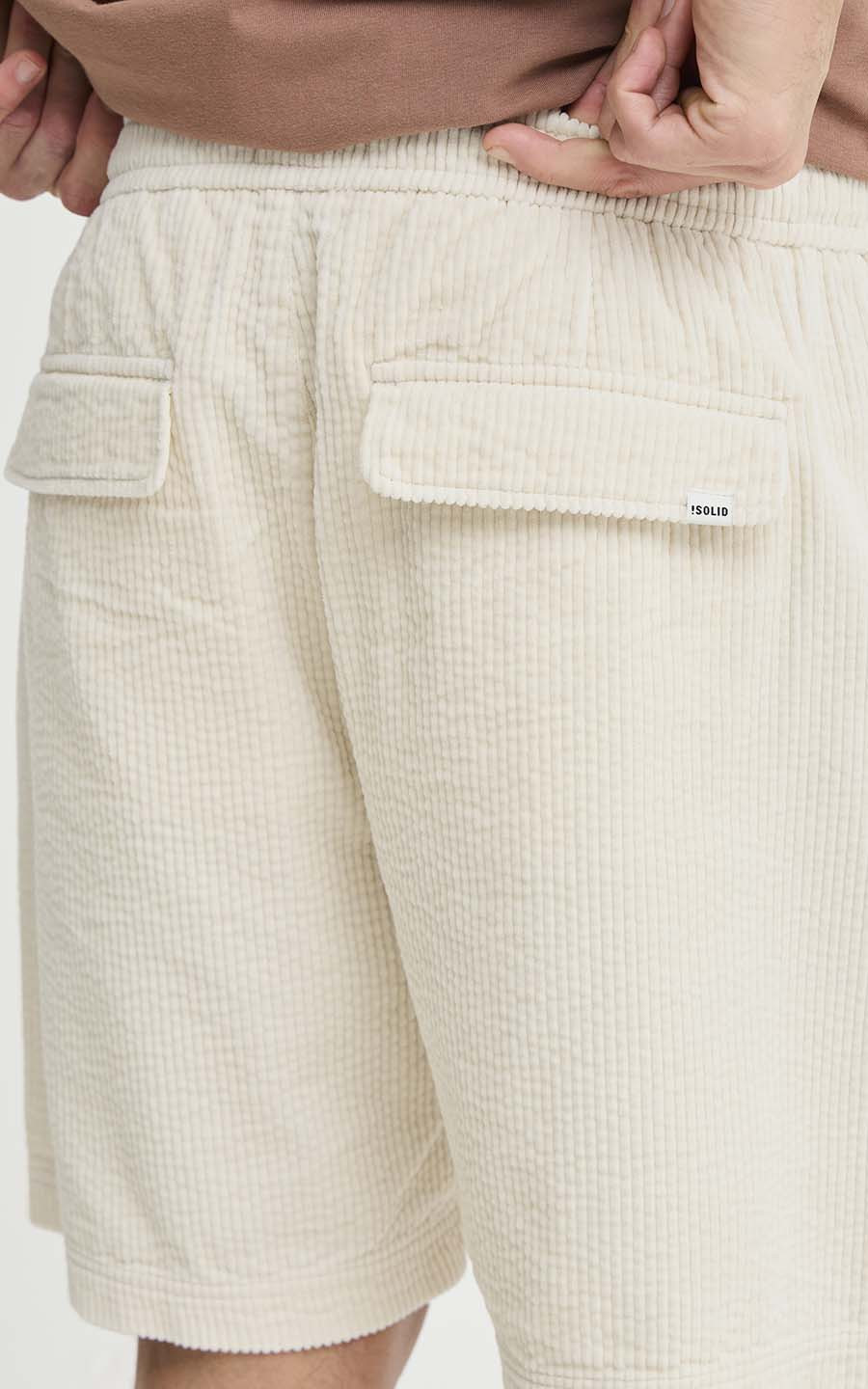 zoom in on Beige Short/bermuda image Beige Short/bermuda image