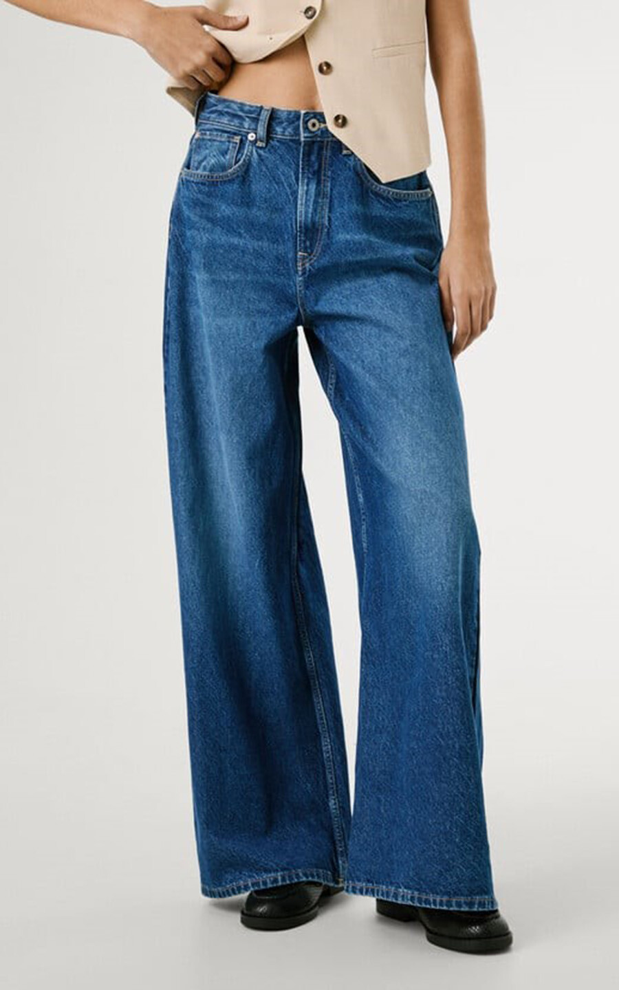 zoom in on Jeans Broek image Jeans Broek image