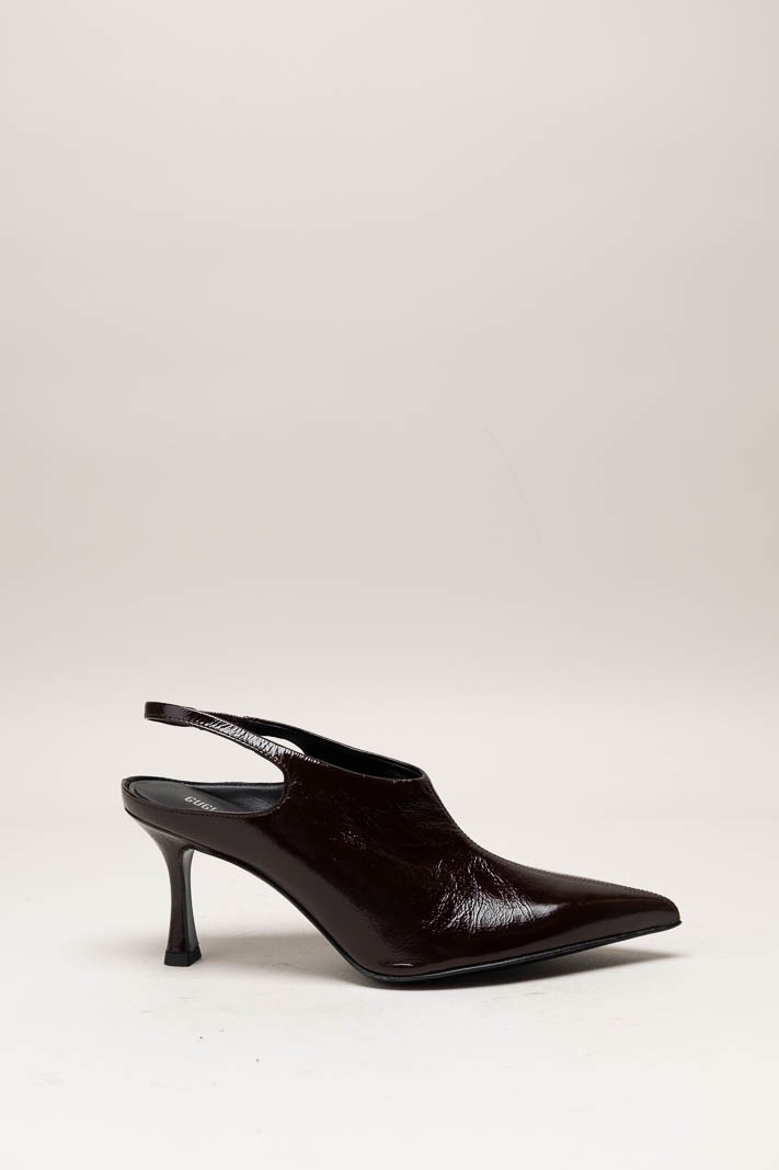 Donkerbruin Pump