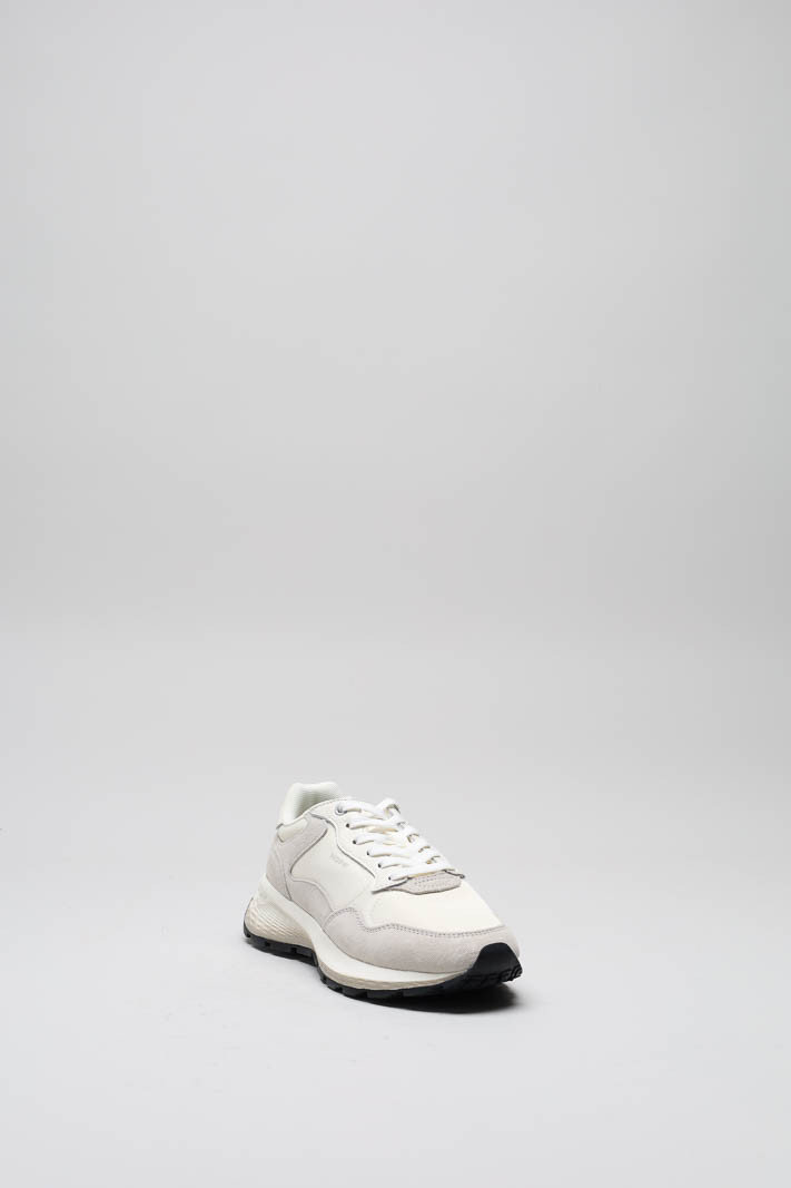 Ecru Sneaker